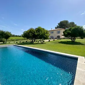  Bed & Breakfast La Soleillade Aixoise France